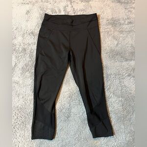 Black Capri Athleta leggings